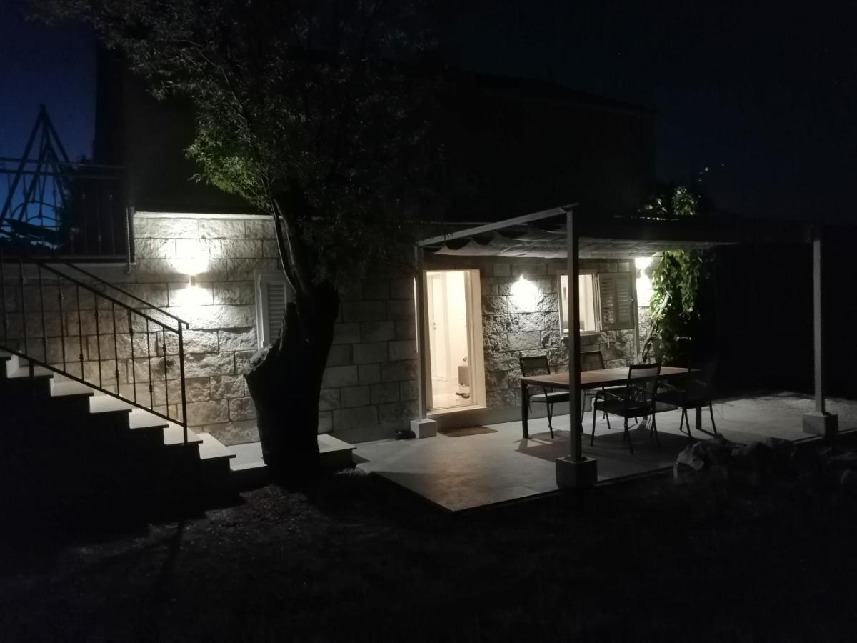 Olive Grove House Lumbarda Villa Exteriör bild