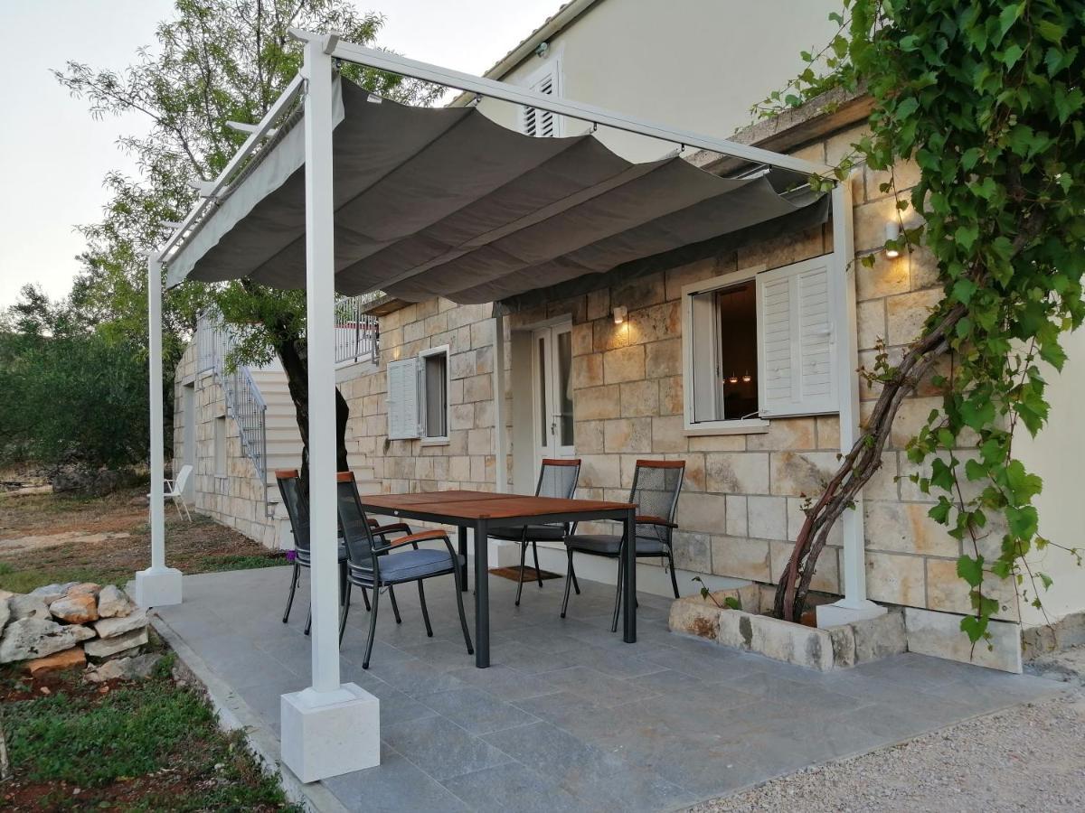 Olive Grove House Lumbarda Villa Exteriör bild